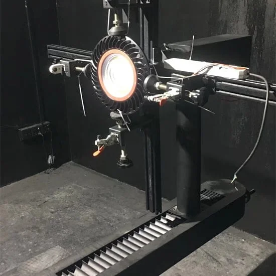 Medición fotométrica de campanas LED
