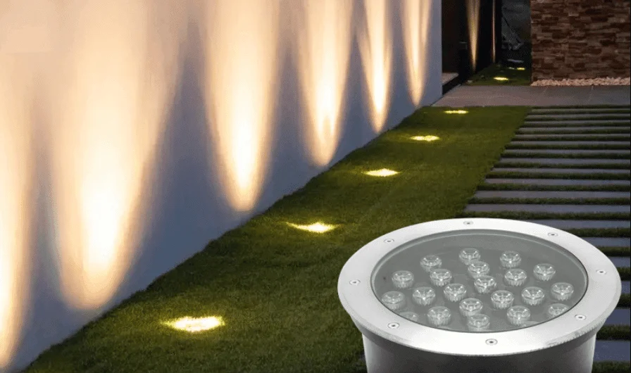 Luminarias de fachada: cinco recursos para planos, relieves y contornos