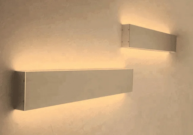 Luminaria lineal de emisión directa e indirecta